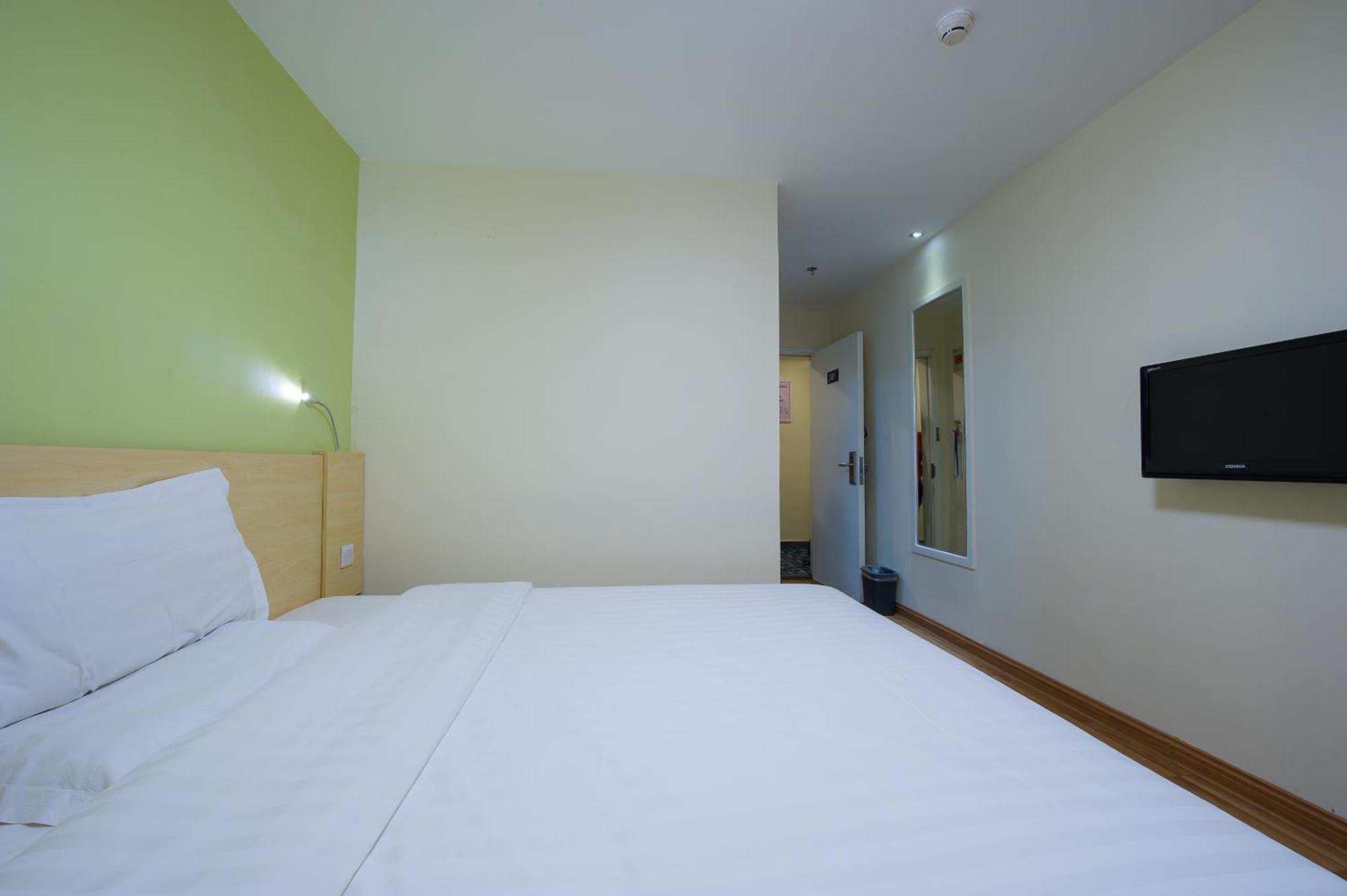 Iu Hotel Guangzhou Jingxi Nanfang Hospital Station Kültér fotó